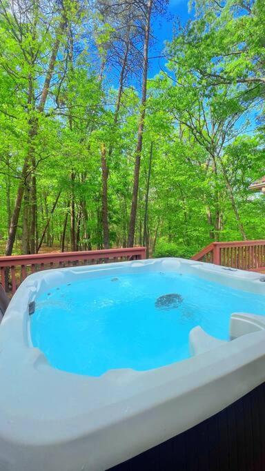Emerald Cabin W/Hot Tub, Firepit, Lake, Skiing Basye Екстер'єр фото